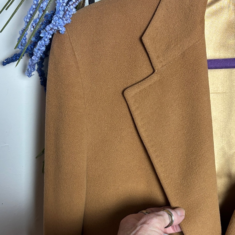 Di silver Men's Tan Overcoat - Picture 9 of 13